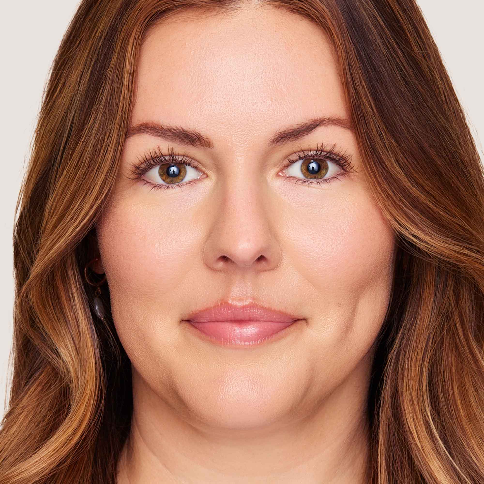 No Makeup Makeup® Foundation + Brush Duo - Light Medium - Image 4